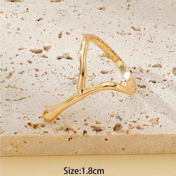 Gold Abstract Decor Ring - Picture 4 of 13